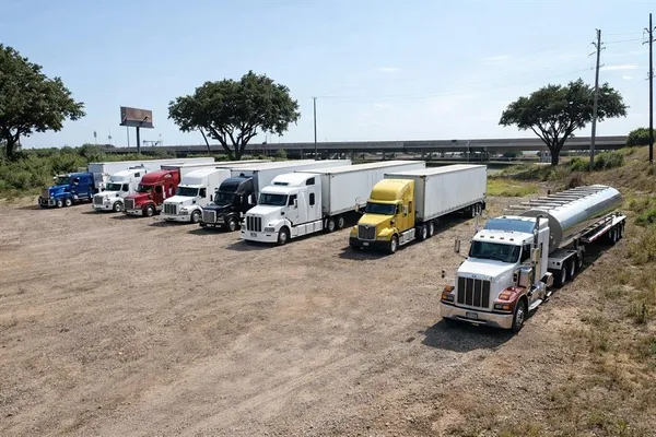 $477,777 | 200 South Interstate 35E East, Lancaster, TX 75146