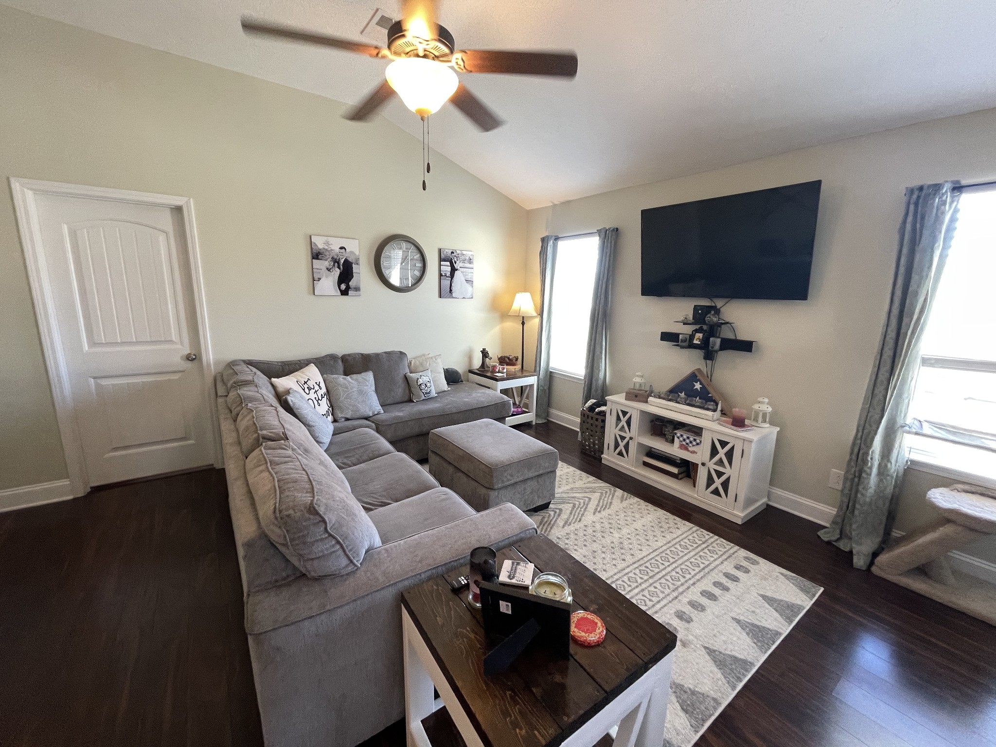 339 Golfview Lane Springfield, TN 37172 - Photo 12 of 34 a living room with furniture and a flat screen tv