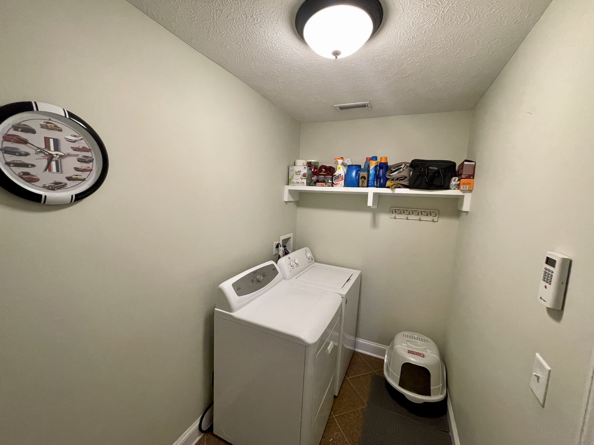 339 Golfview Lane Springfield, TN 37172 - Photo 28 of 34 a bathroom with a toilet and a sink