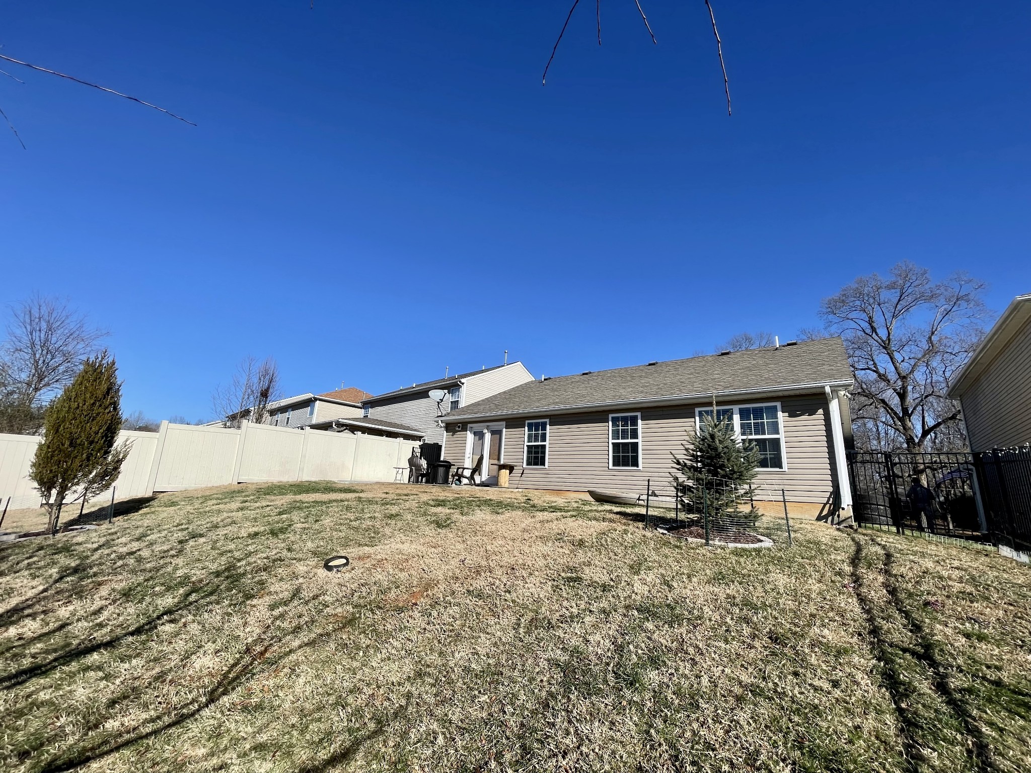 339 Golfview Lane Springfield, TN 37172 - Photo 5 of 34 a front view of a house with a yard
