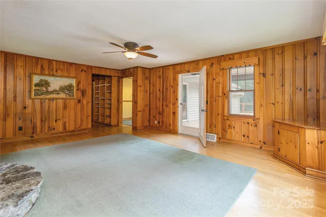 a outdoor view with a sitting space