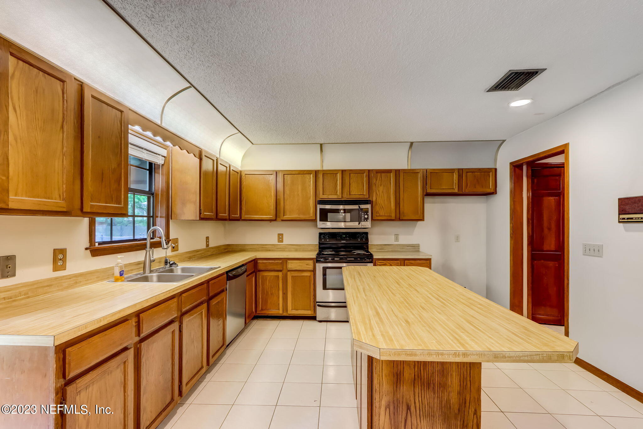 5642 Connie Jean Road Jacksonville, FL 32222 - Photo 14 of 66 Kitchen