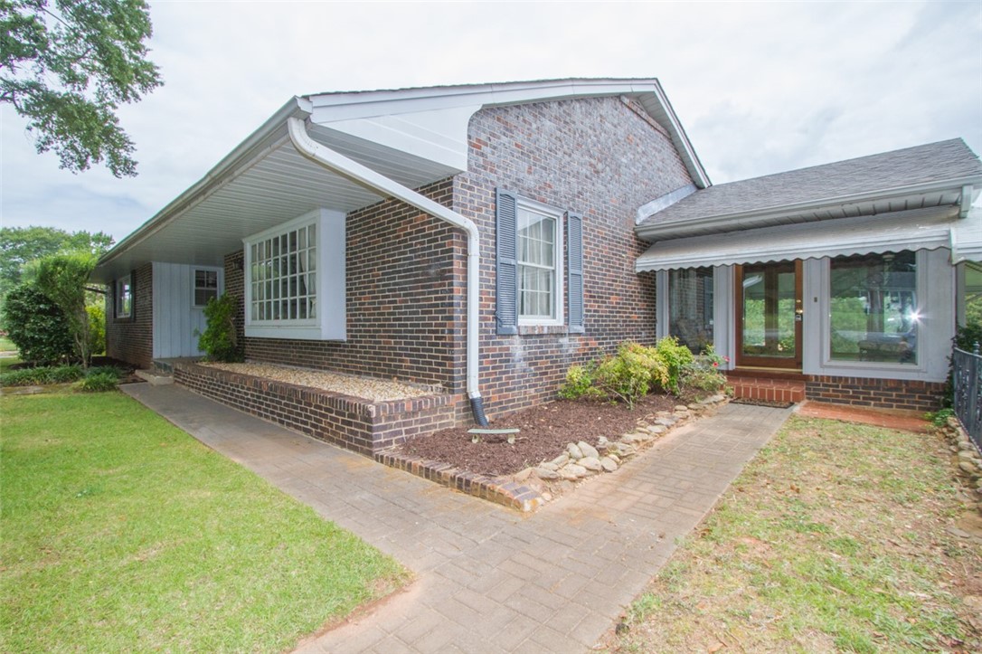2705 Bellview Road Anderson, SC 29621 - Photo 4 of 41