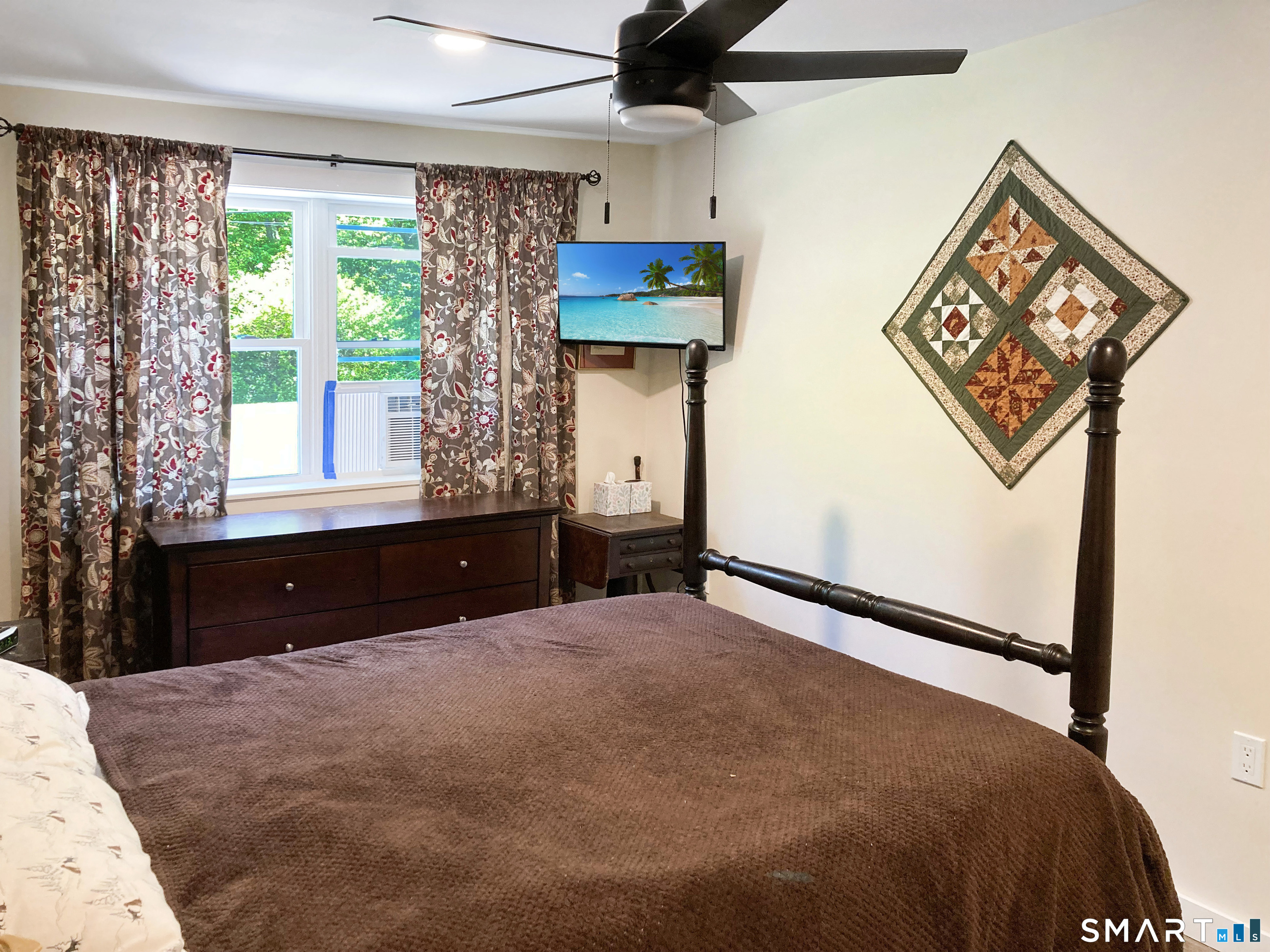 274 Hanks Hill Road Mansfield, CT 06268 - Photo 32 of 40 In-Law Bedroom w/Full Bath