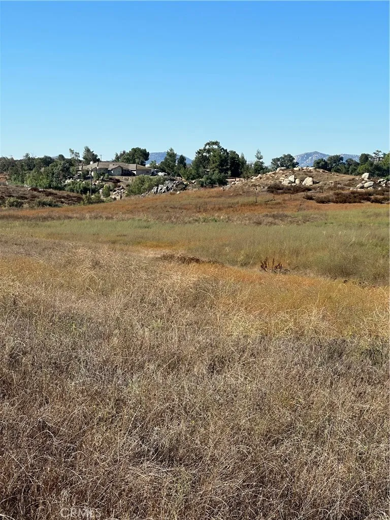 48 Mazoe Winchester, CA 92596 - Photo 4 of 13 a view of an ocean