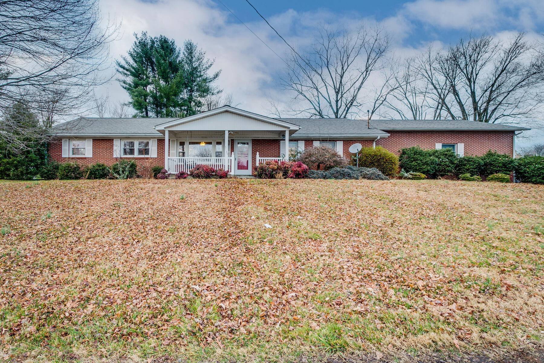 5436 Odd Fellow Road Kingsport, TN 37664 - Photo 1 of 38 001 (11)