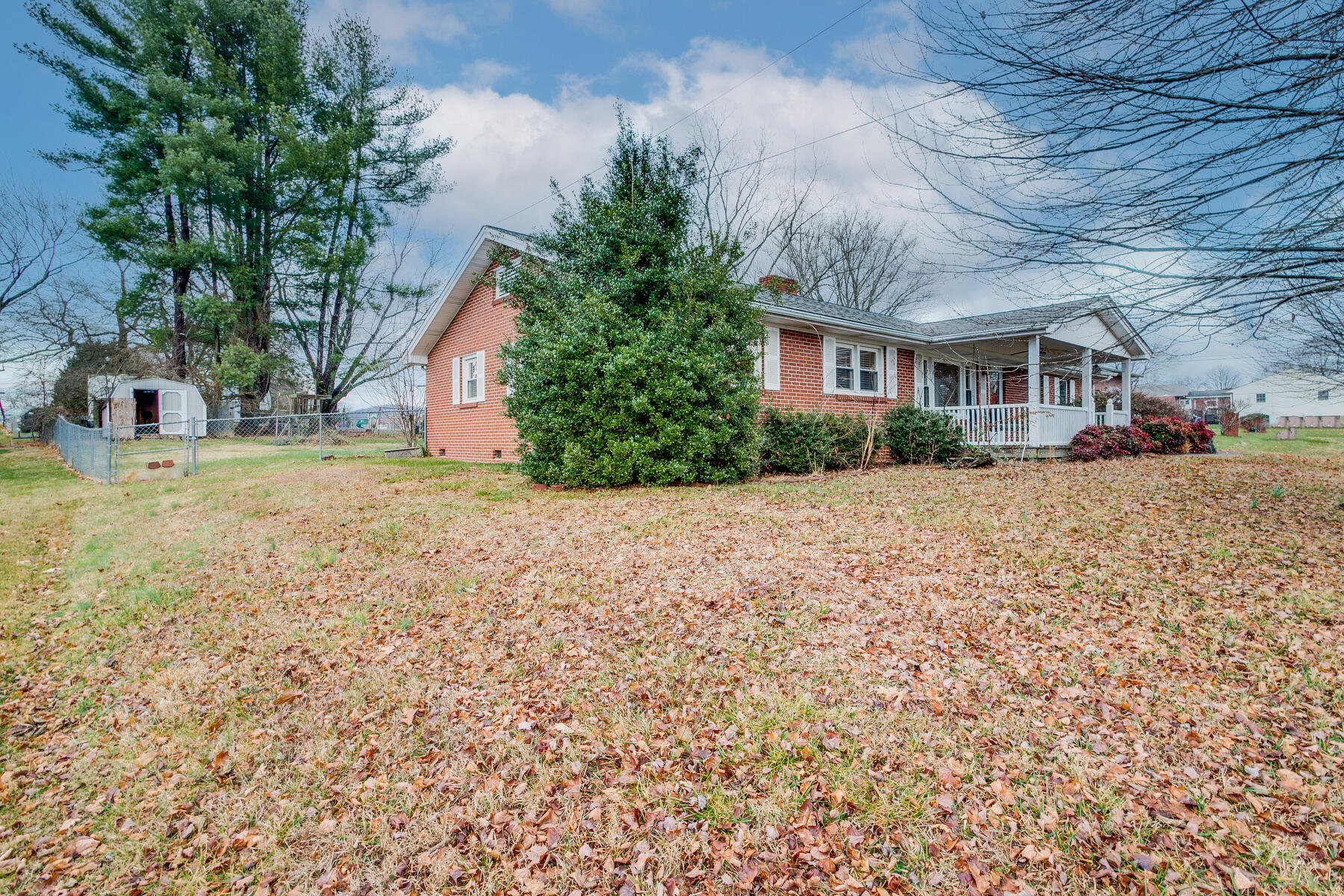 5436 Odd Fellow Road Kingsport, TN 37664 - Photo 2 of 38 002 (11)