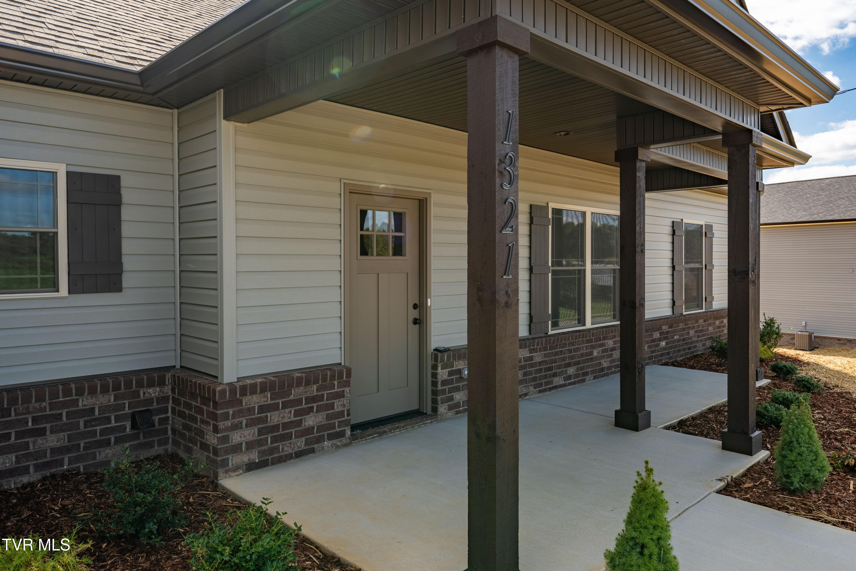 1321 Bowmantown Road Limestone, TN 37681 - Photo 2 of 44 1321 Bowmantown Rd (6 of 44)