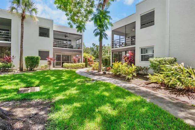 a front view of house with yard