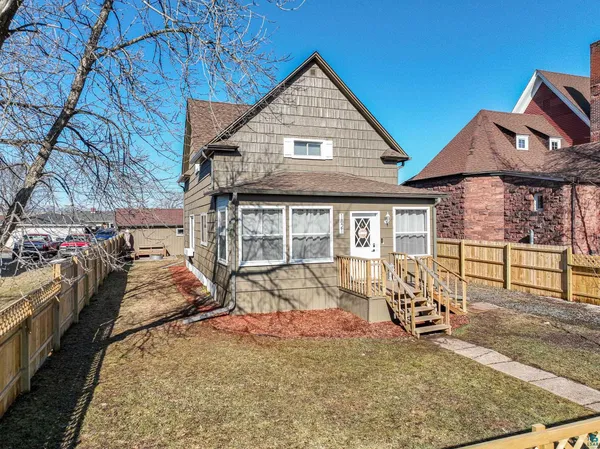 $295,000 | 1821 East 4th Street, Superior, WI 54880