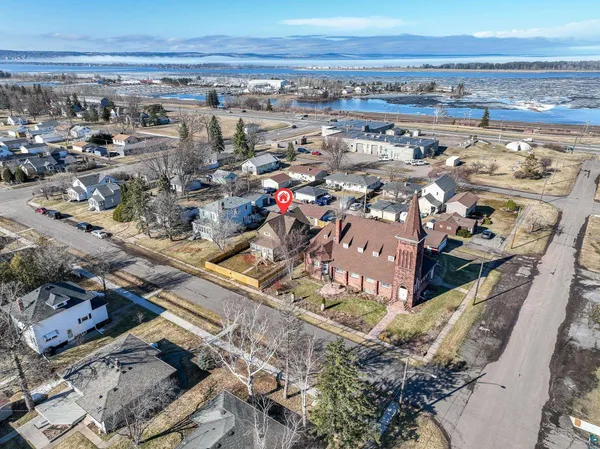 $295,000 | 1821 East 4th Street, Superior, WI 54880