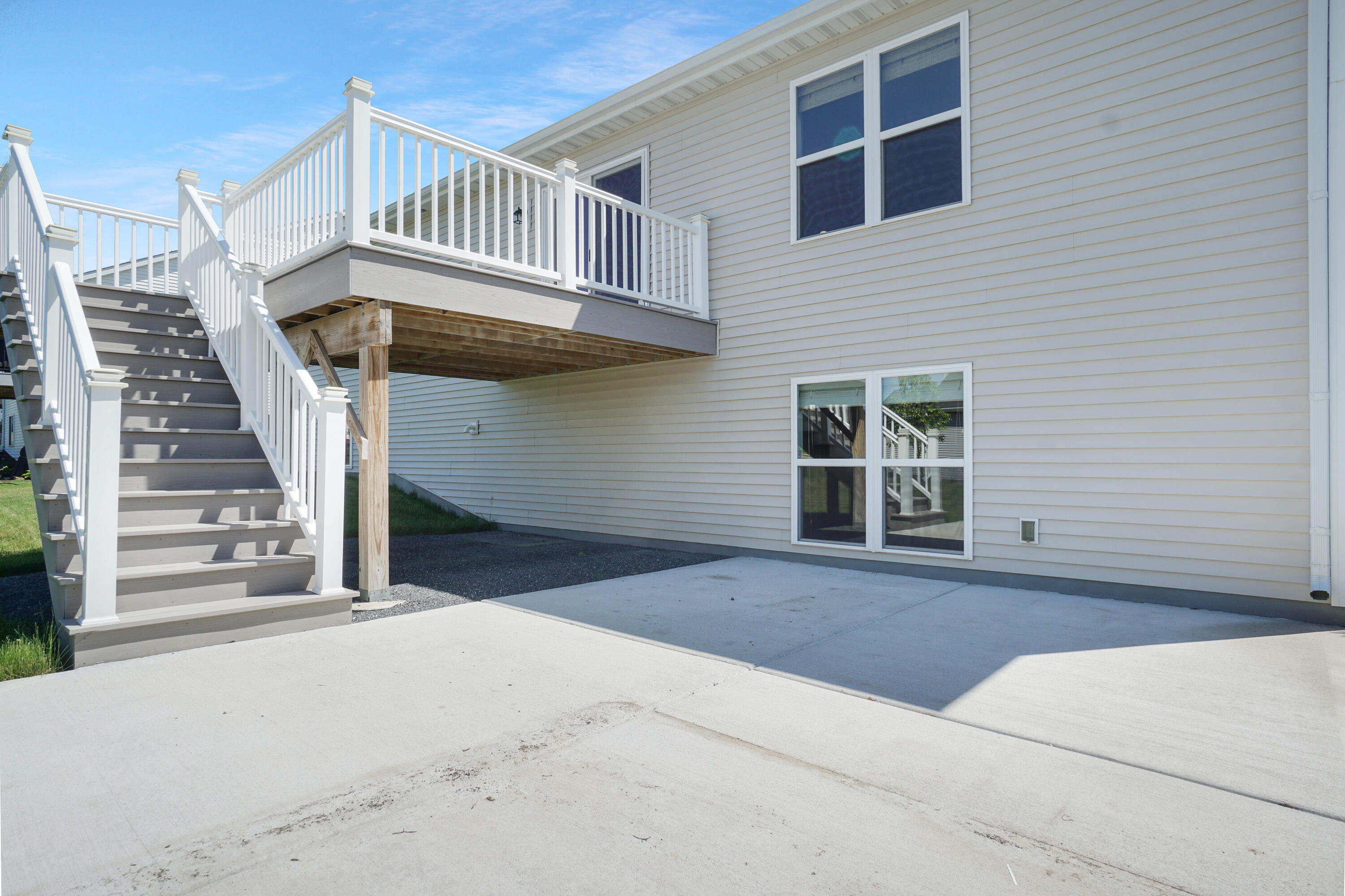 625 Mary Way Slinger, WI 53086 - Photo 32 of 34 Concrete Patio