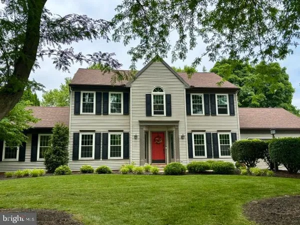 $699,900 | 557 Magnolia Drive, Lititz, PA 17543