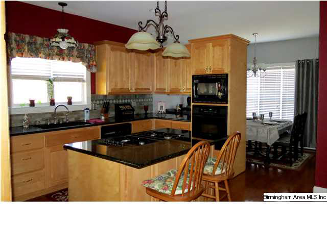 8104 Valley Ridge Circle Pinson, AL 35126 - Photo 4 of 29