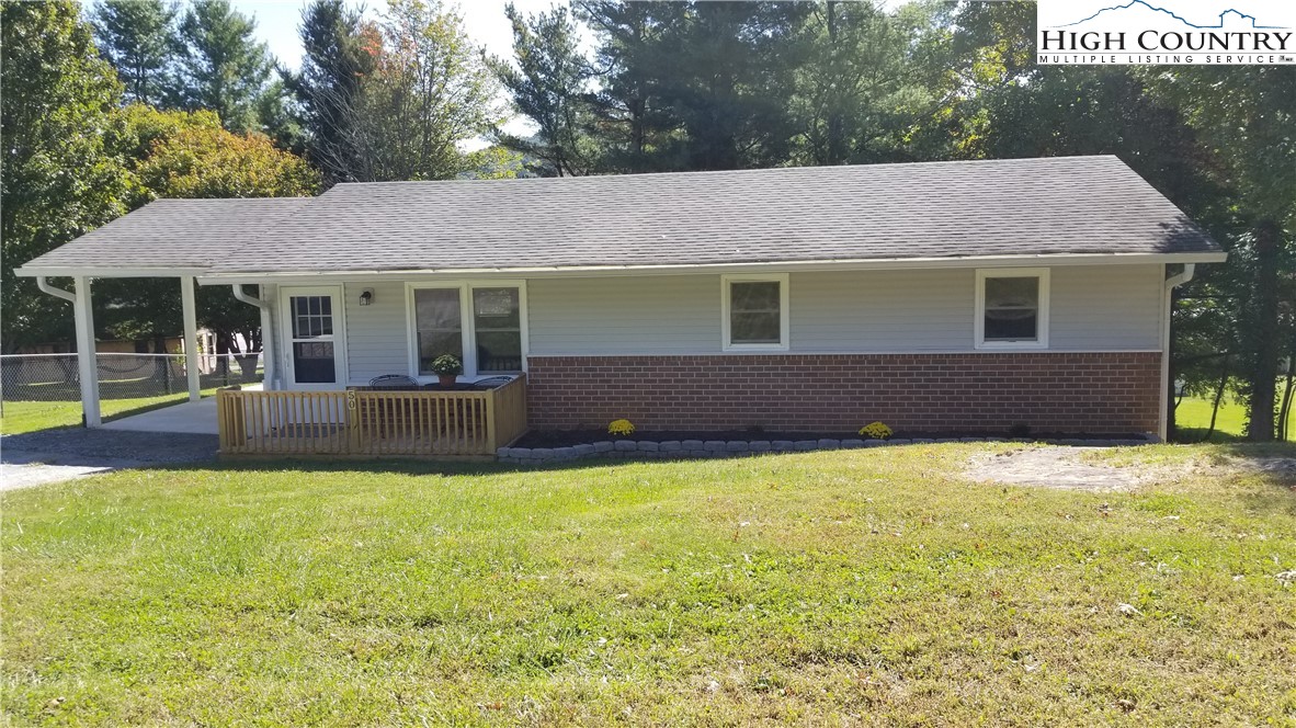 50 Rolling Green Road Sparta, NC 28675 - Photo 3 of 23 Gallery Image 3