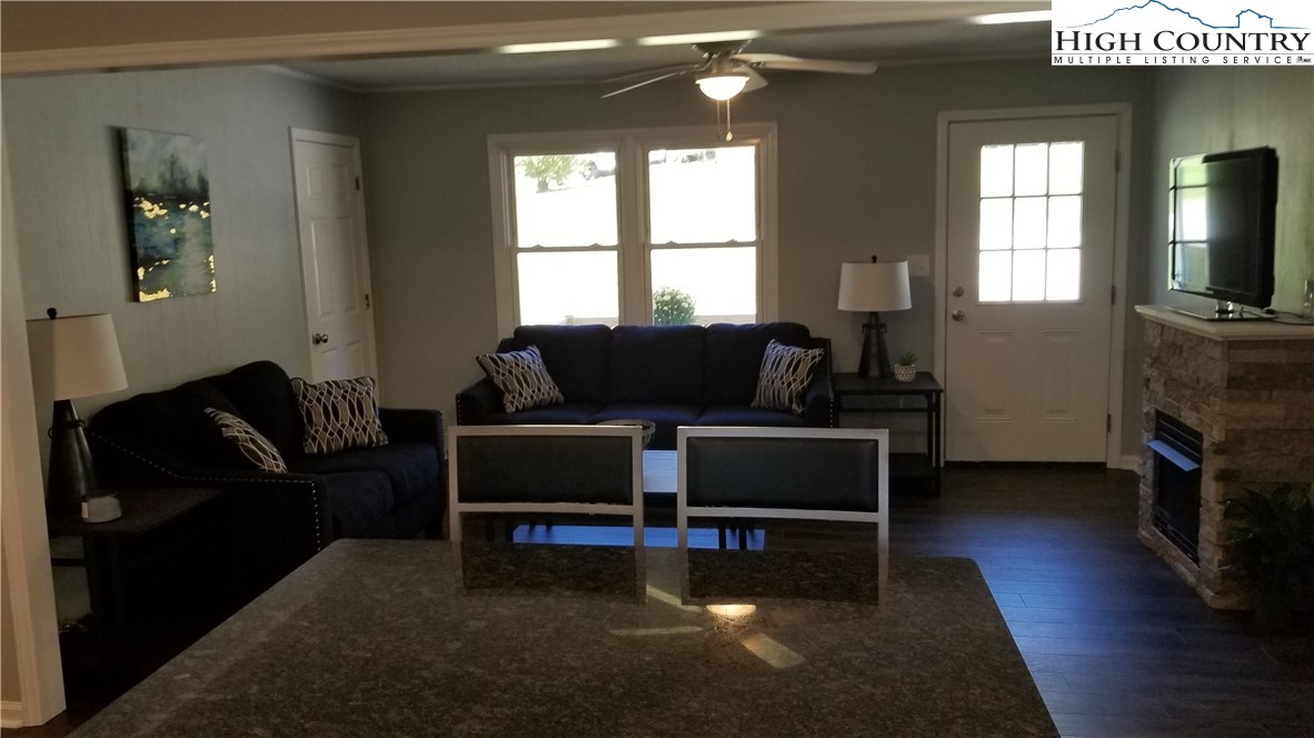 50 Rolling Green Road Sparta, NC 28675 - Photo 8 of 23 Gallery Image 8
