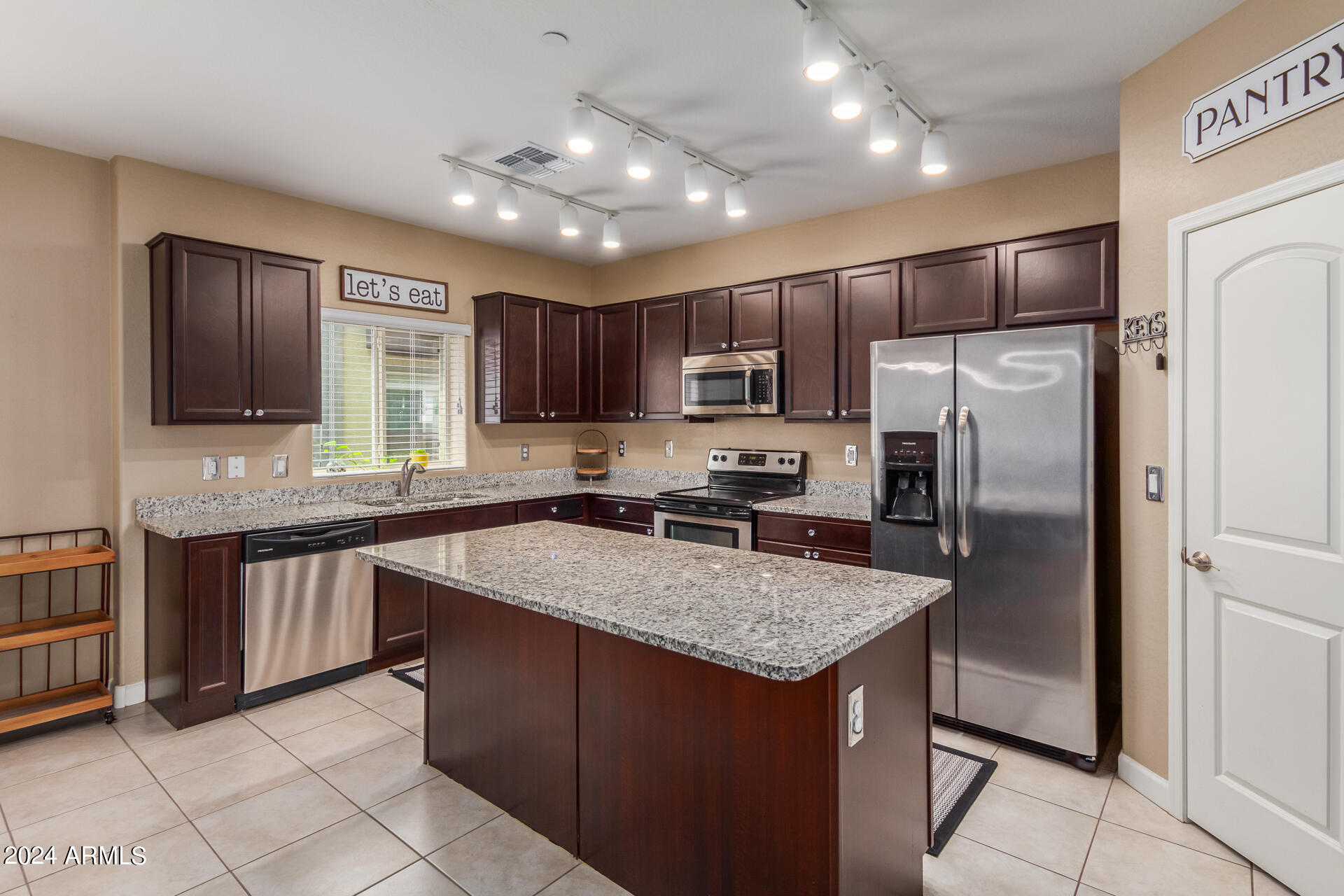 2150 West Alameda Road, Unit 1121 Phoenix, AZ 85085 - Photo 2 of 40 06 - Alameda