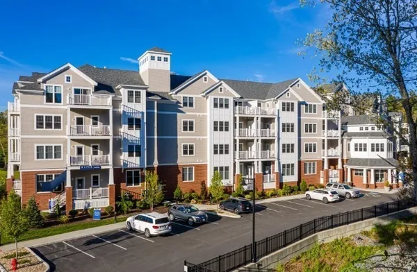 $715,000 | 8 Island Court, Unit 104, Easton, MA 02375