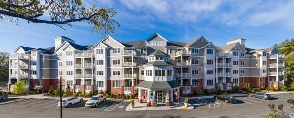 $715,000 | 8 Island Court, Unit 104, Easton, MA 02375