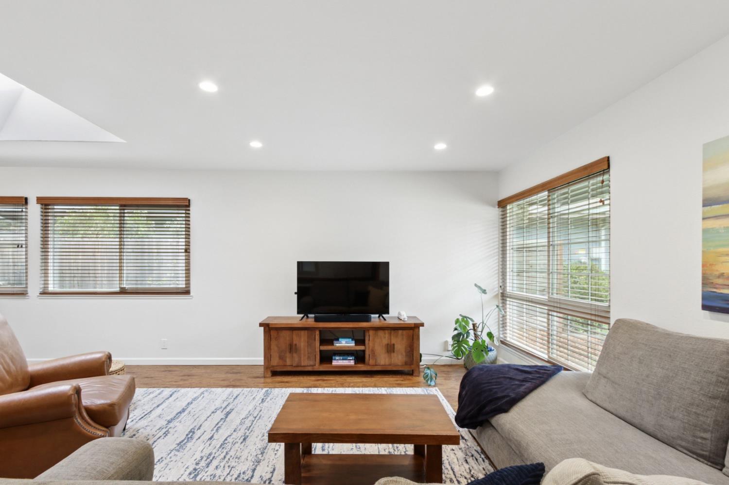 3948 Cowell Boulevard Davis, CA 95618 - Photo 12 of 55