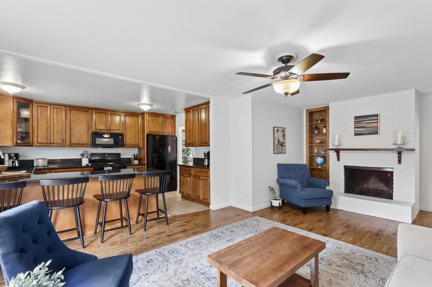 3948 Cowell Boulevard Davis, CA 95618 - Photo 4 of 55