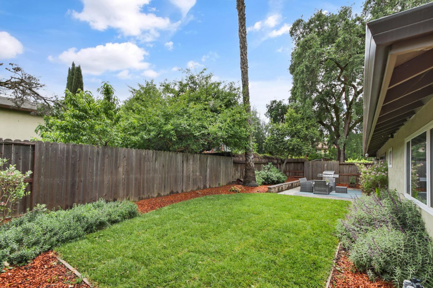 3948 Cowell Boulevard Davis, CA 95618 - Photo 50 of 55