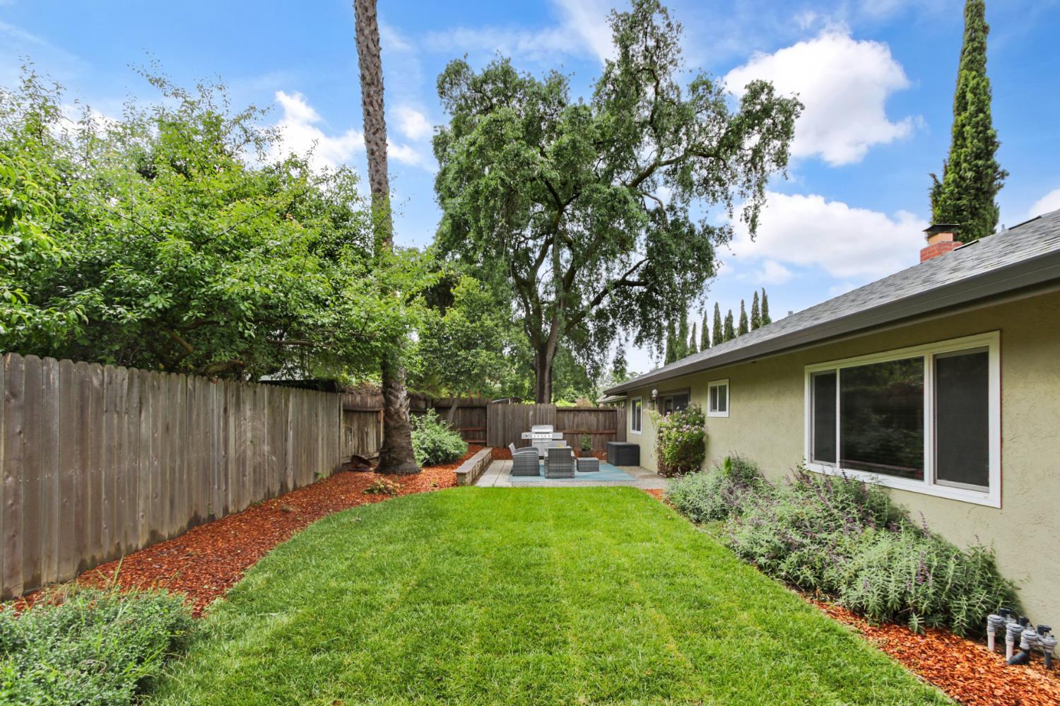 3948 Cowell Boulevard Davis, CA 95618 - Photo 51 of 55