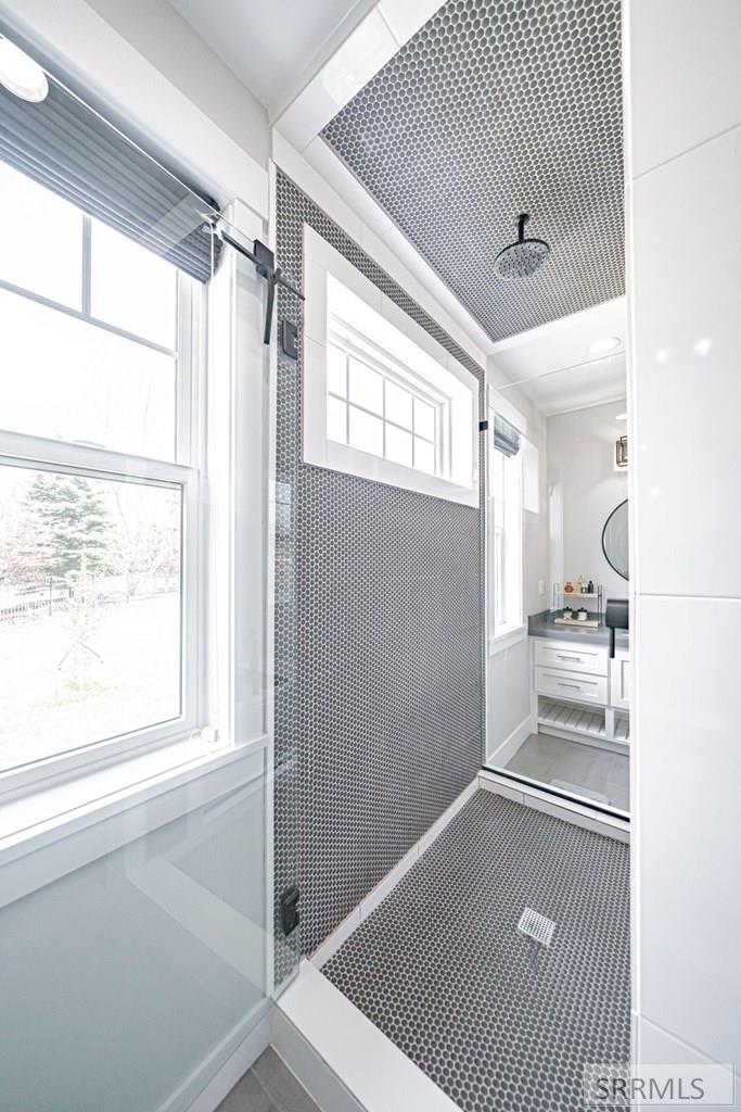 1713 Sage Hen Court Ammon, ID 83401 - Photo 32 of 70