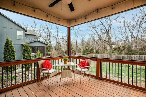 $525,000 | 7370 North Lamar Drive, Kansas City, MO 64152