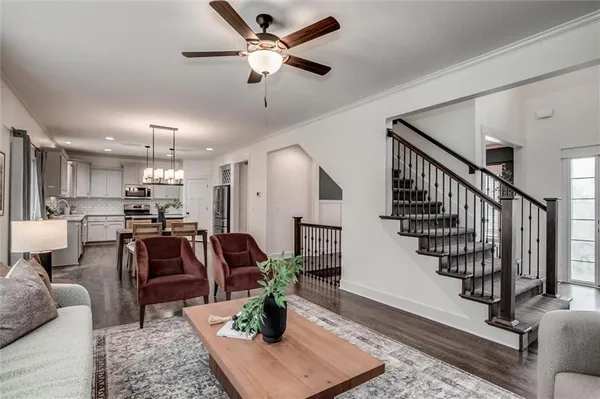 $525,000 | 7370 North Lamar Drive, Kansas City, MO 64152