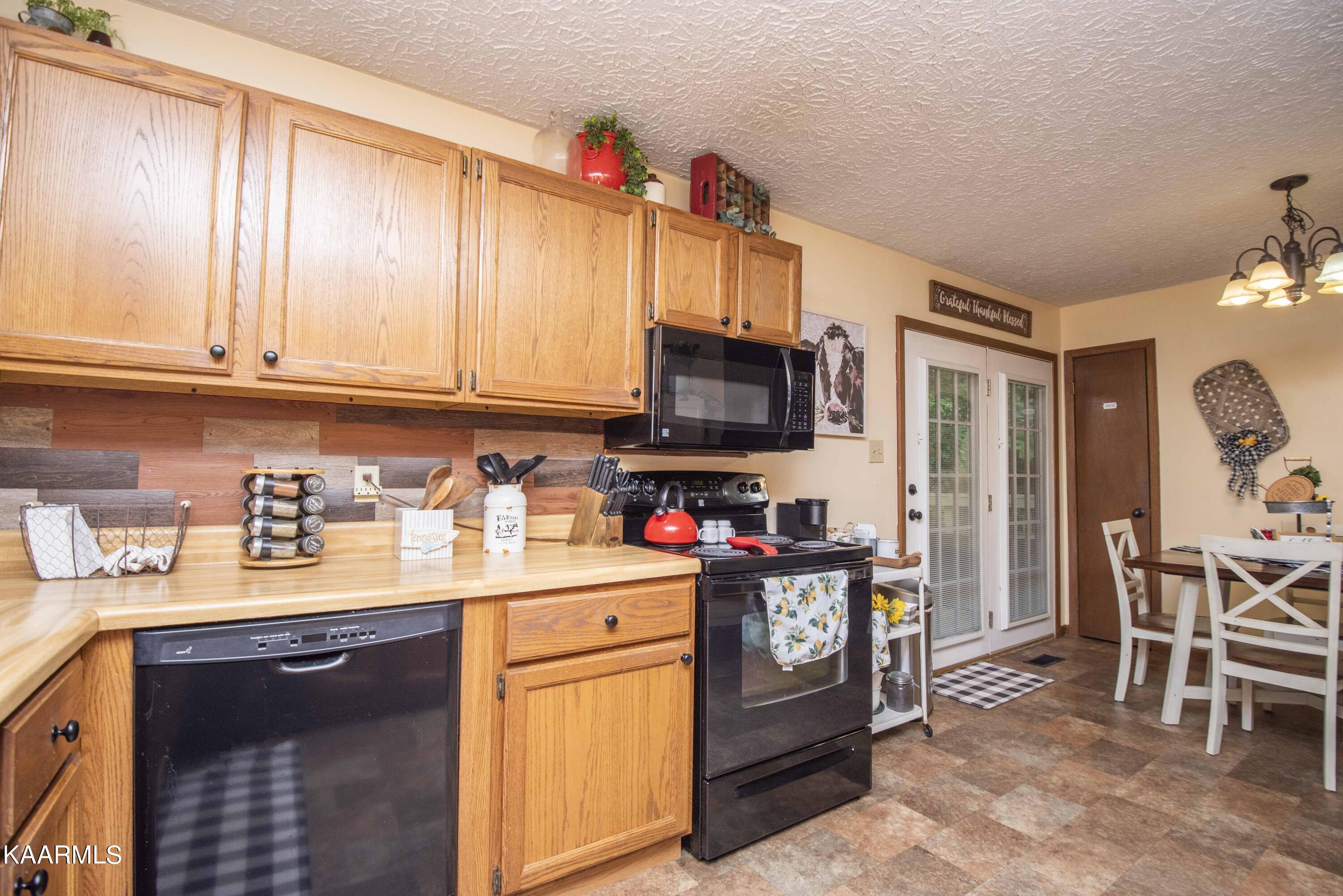 7411 Thomas Weaver Road Maynardville, TN 37807 - Photo 20 of 60 kitchen 1_1