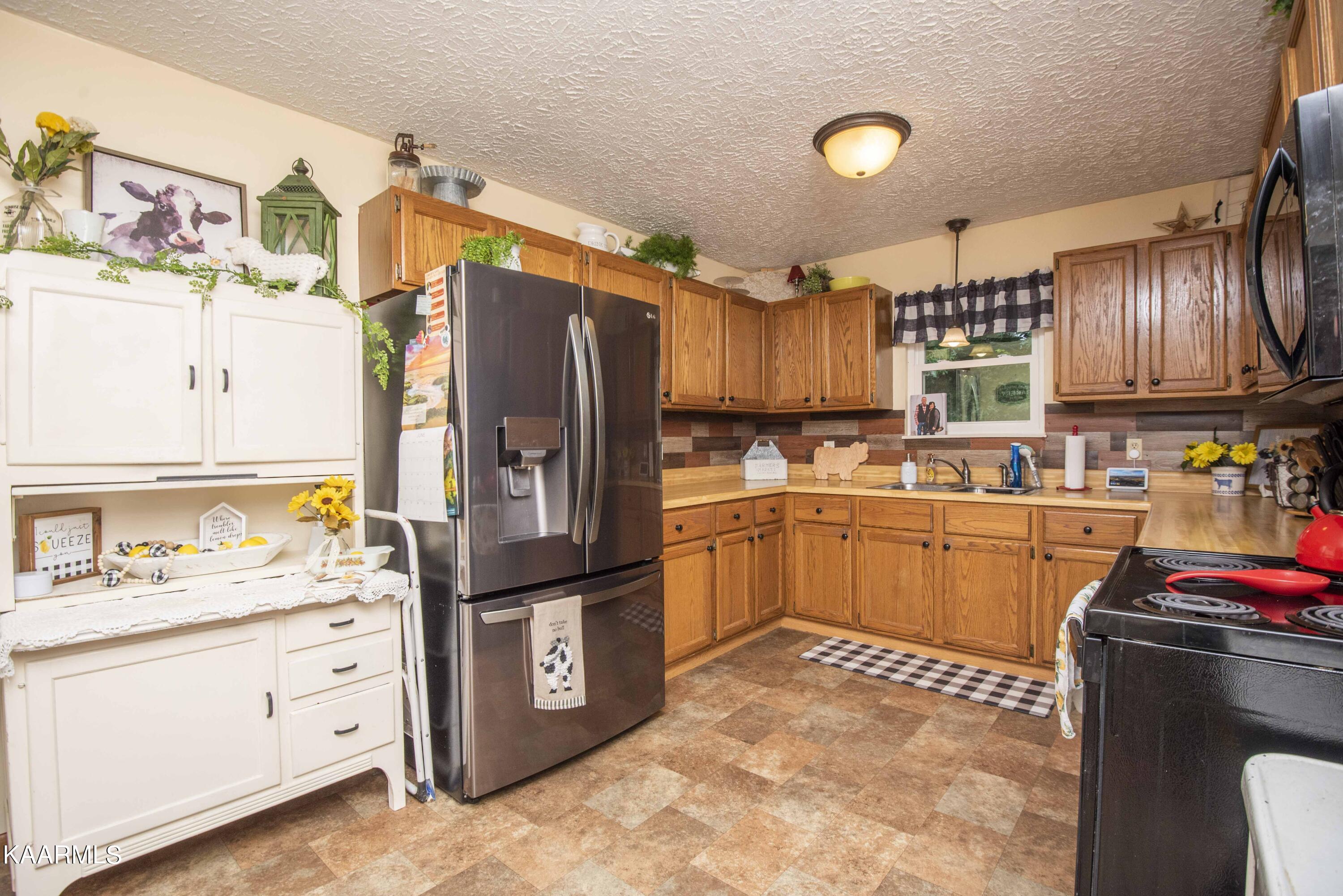 7411 Thomas Weaver Road Maynardville, TN 37807 - Photo 21 of 60 kitchen 4_1