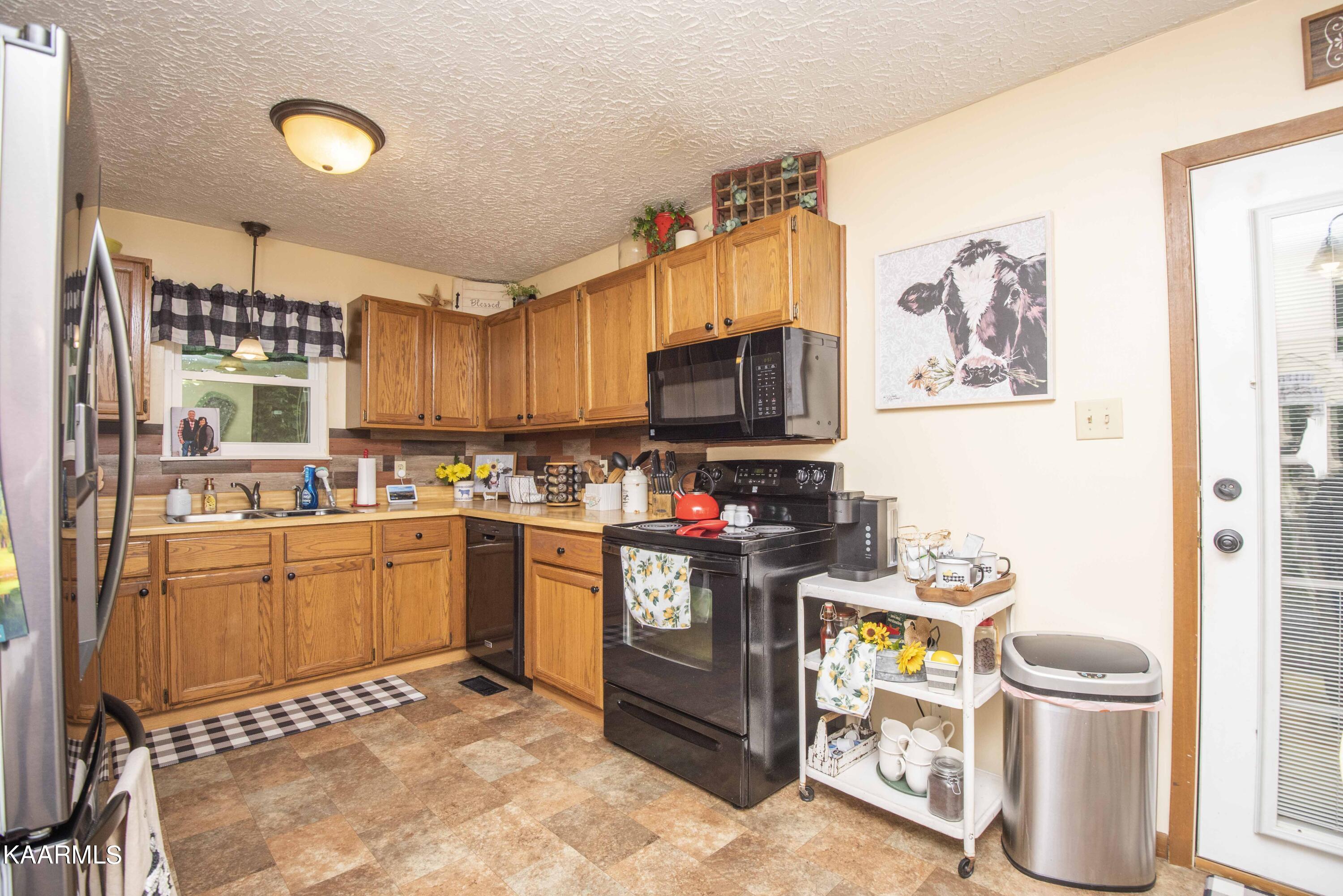 7411 Thomas Weaver Road Maynardville, TN 37807 - Photo 22 of 60 kitchen 5_1
