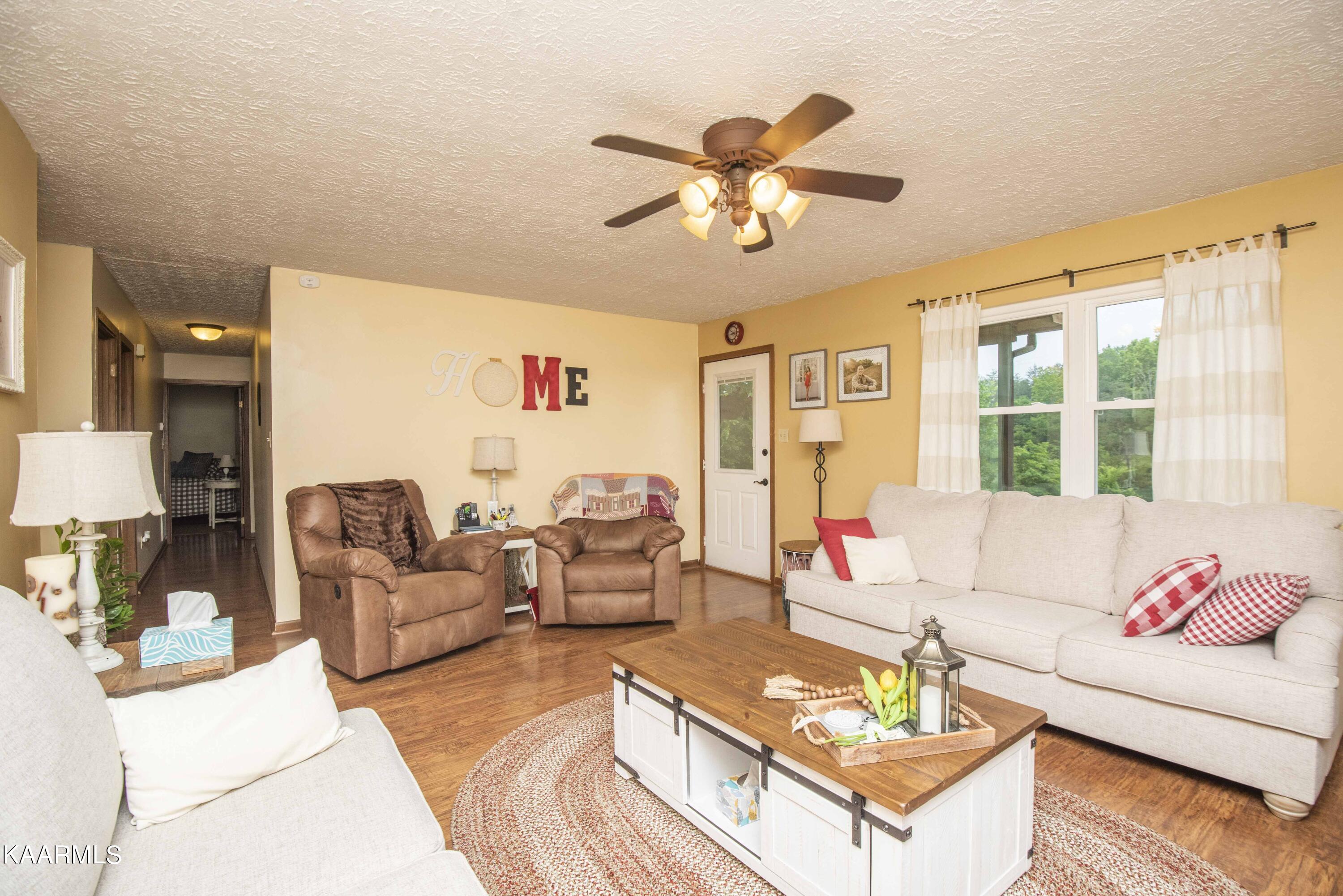 7411 Thomas Weaver Road Maynardville, TN 37807 - Photo 26 of 60 living 2_1