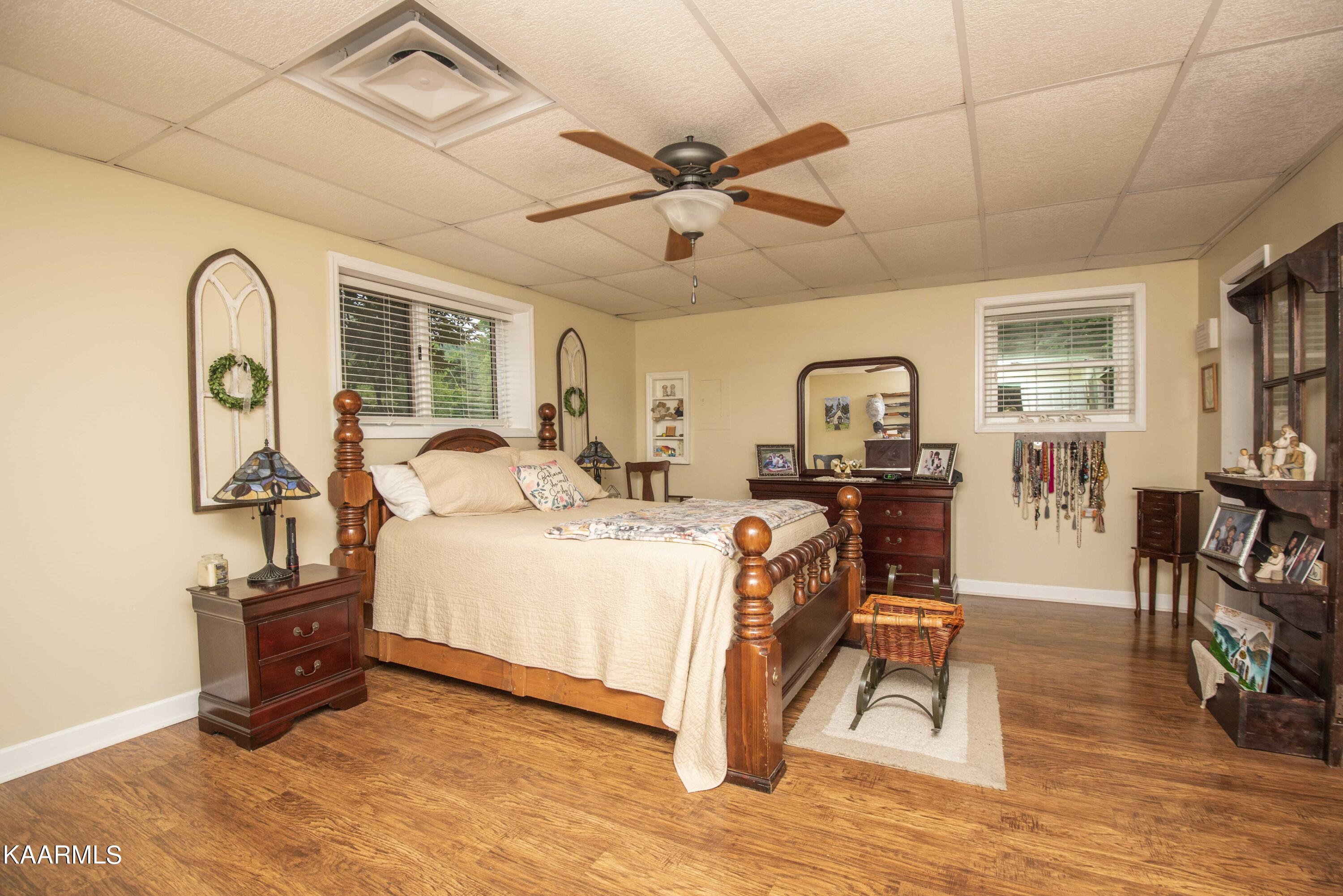 7411 Thomas Weaver Road Maynardville, TN 37807 - Photo 30 of 60 master bed 3_1
