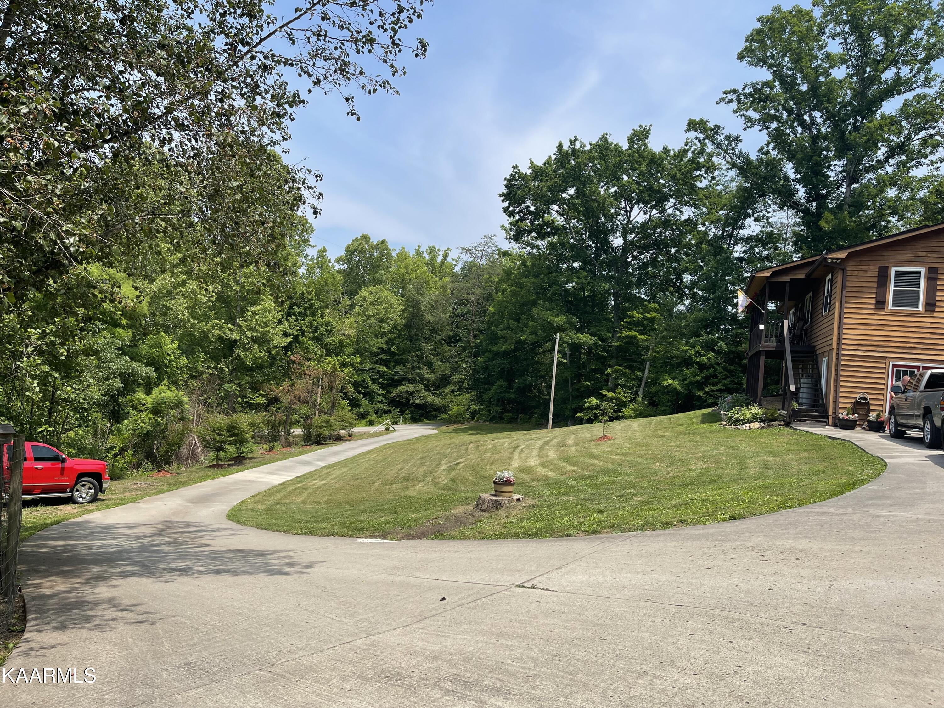 7411 Thomas Weaver Road Maynardville, TN 37807 - Photo 3 of 60 1-2