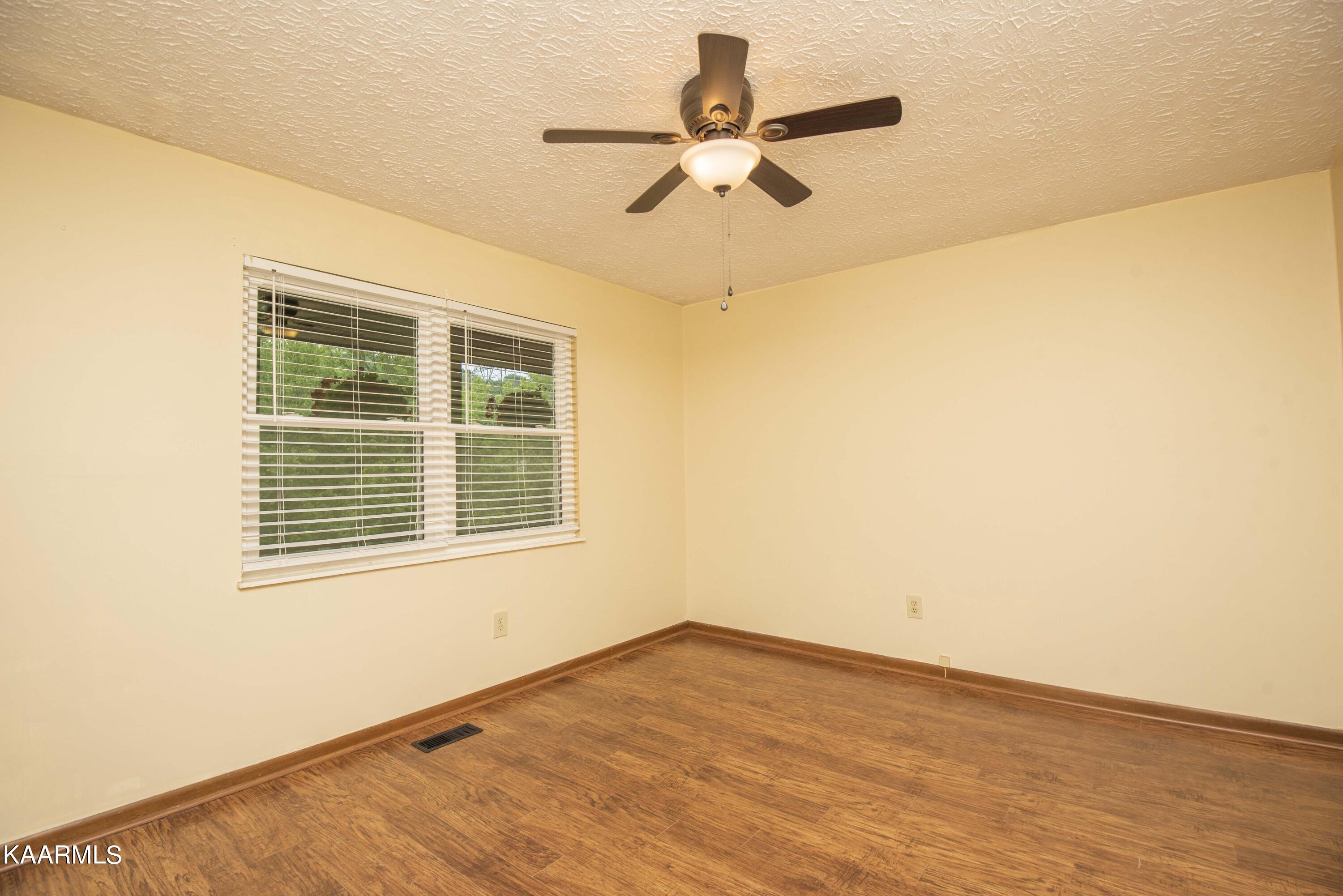 7411 Thomas Weaver Road Maynardville, TN 37807 - Photo 50 of 60 third bed 3_1