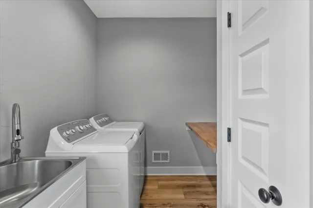 $1,300,000 | S53-w26764 Gemstone Court, Waukesha, WI 53189