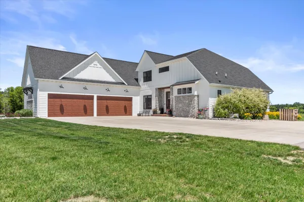 $1,195,000 | S53-w26764 Gemstone Court, Waukesha, WI 53189