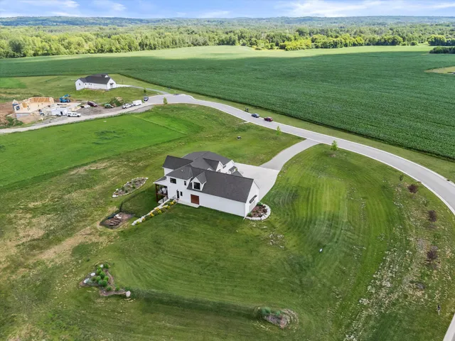 $1,300,000 | S53-w26764 Gemstone Court, Waukesha, WI 53189