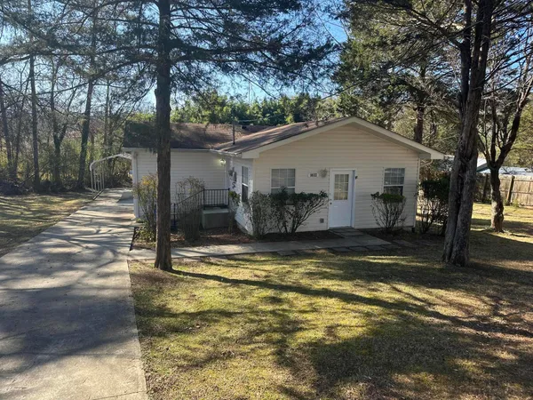 $1,300 | 10122 College Hill Road, Ooltewah, TN 37363