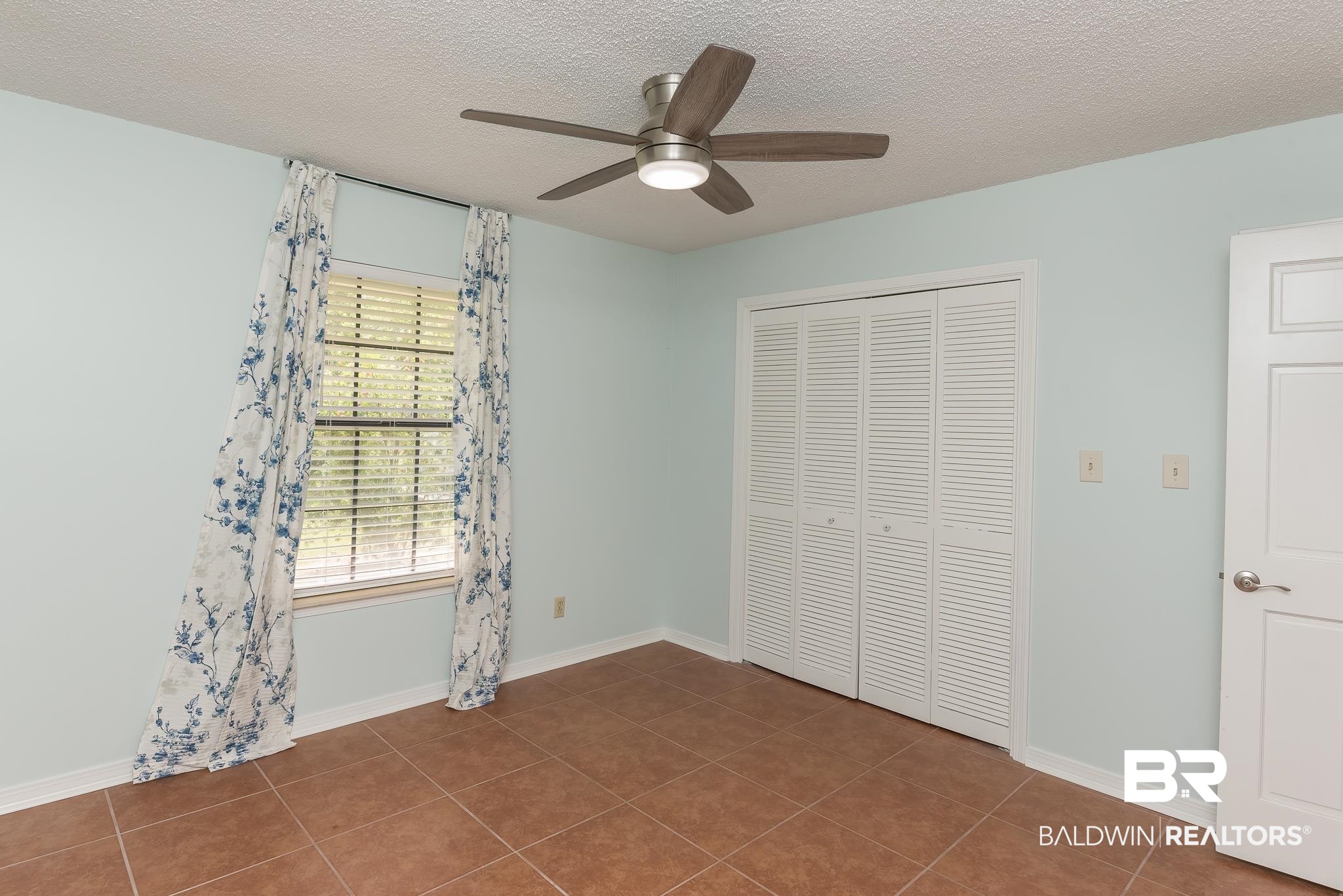 405 West Fern Avenue Foley, AL 36535 - Photo 19 of 42 Secondary Bedroom