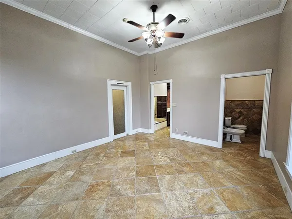 a view of hallway with elevator