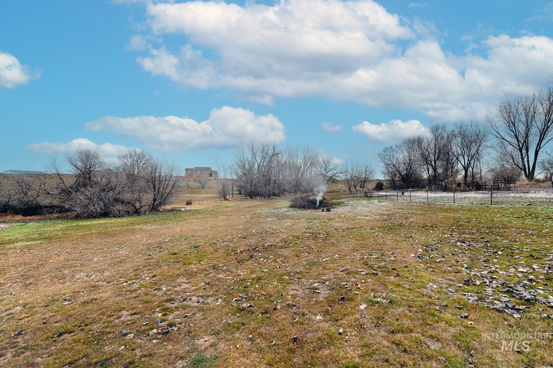 7500 Pleasant View Drive Caldwell, ID 83607 - Photo 38 of 43 View of yard with a view of countryside