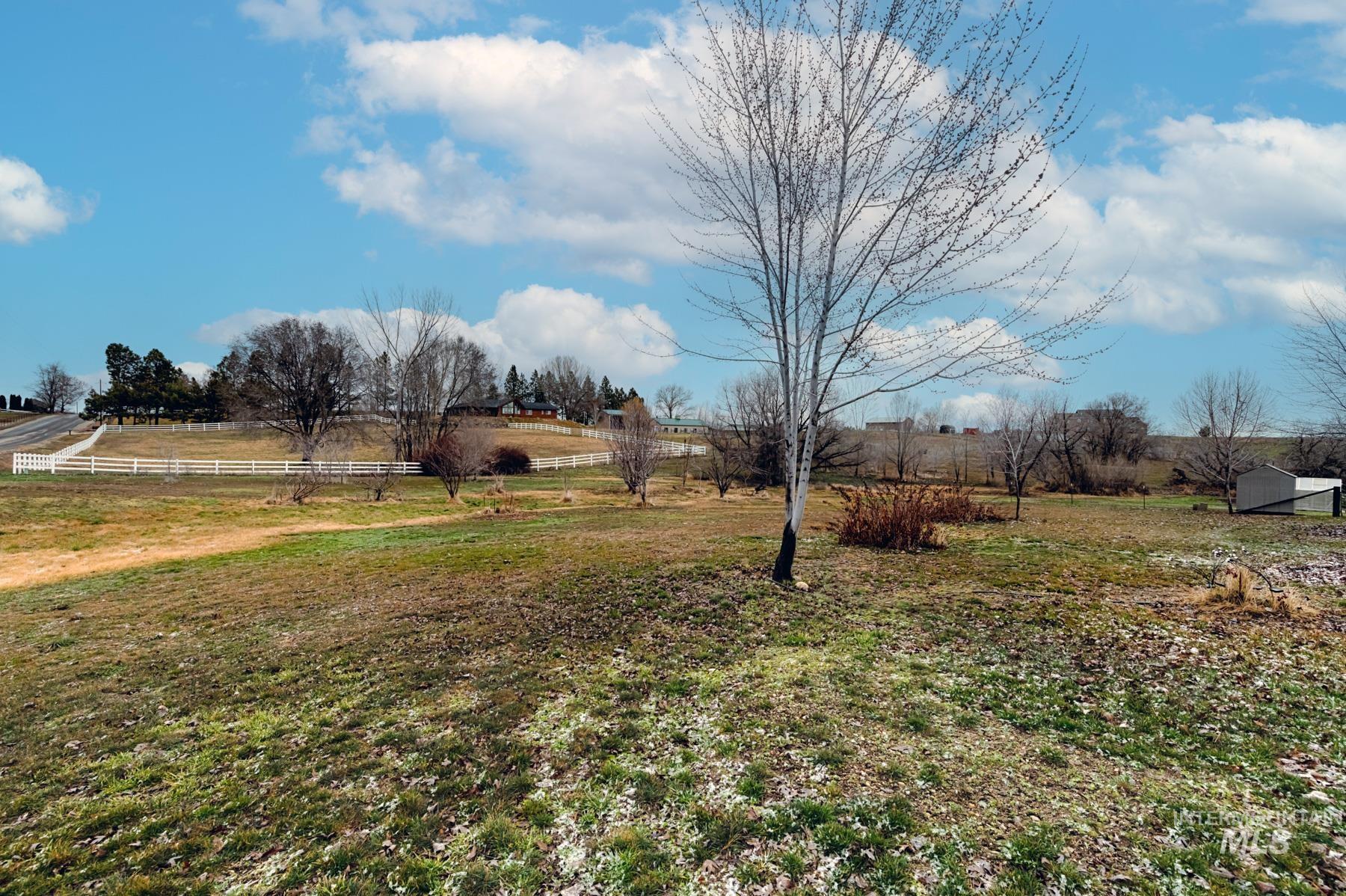7500 Pleasant View Drive Caldwell, ID 83607 - Photo 41 of 43 View of yard featuring a view of rural / pastoral area