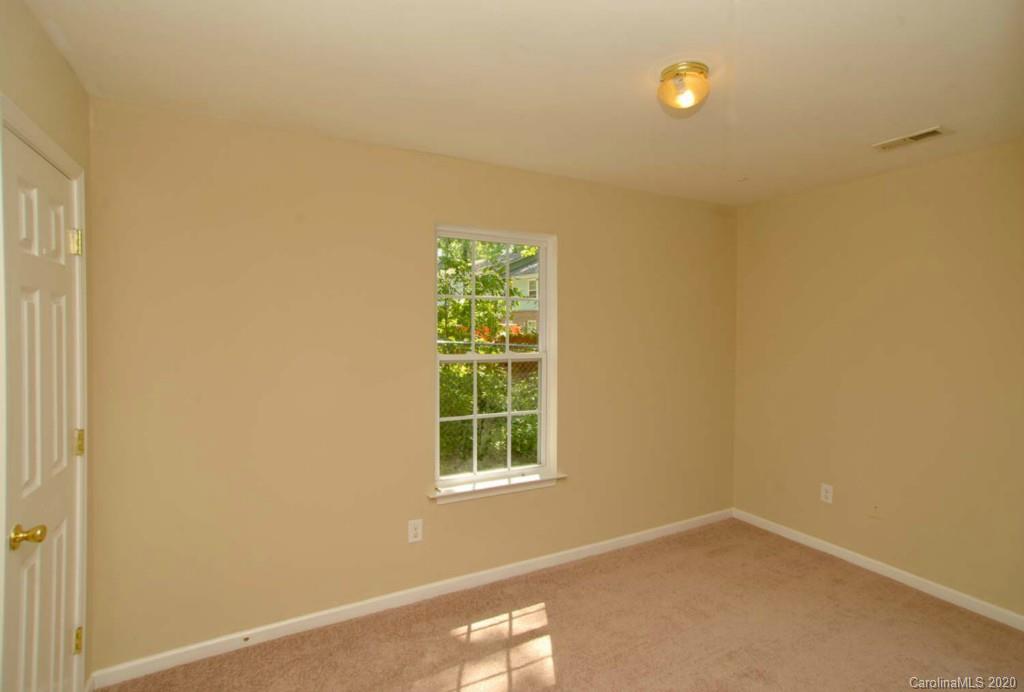 415 Tom Hunter Road Charlotte, NC 28213 - Photo 2 of 10 Gallery Image 2
