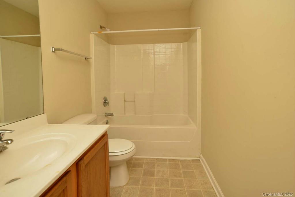 415 Tom Hunter Road Charlotte, NC 28213 - Photo 9 of 10 Gallery Image 9