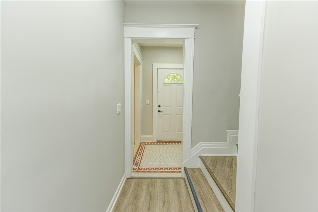 429 Hazelwood Terrace Rochester, NY 14609 - Photo 17 of 34