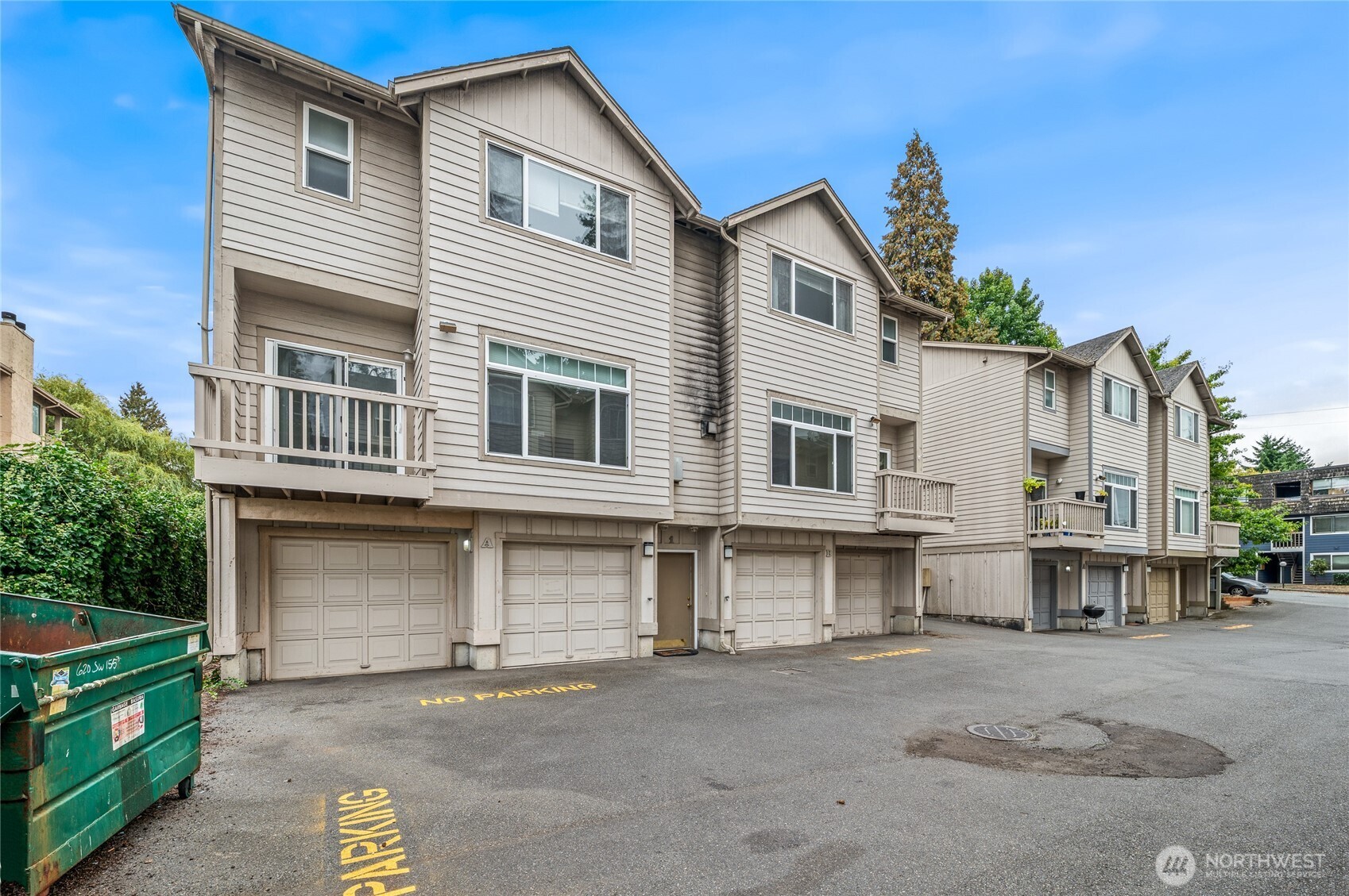 620 Southwest 155th Street Burien, WA 98166 - Photo 5 of 16 a view of a large white building
