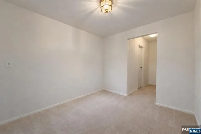 $239,000 | 55 Knox Terrace, Unit 1A, Wayne, NJ 07470